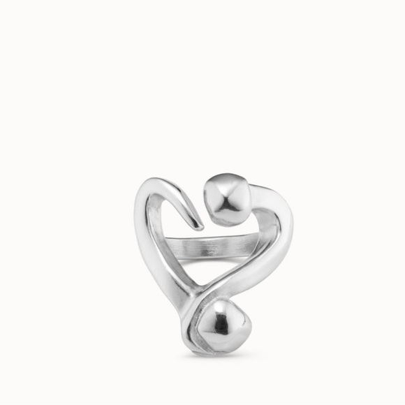 *Uno de 50 open nailed heart ring - Picture 4 of 7